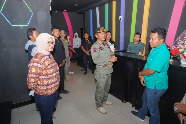 Anda club dalam sorotan: masyarakat dan jam operasi jadi fokus utama pemko pematang siantar Dalam inspeksi mendadak, pemerintah kota pematang siantar mempertanyakan izin dan jam operasional anda club. Selain itu, respons club terhadap keluhan masyarakat menjadi fokus utama dalam kunjungan tersebut.