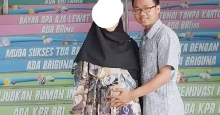 Begini reaksi istri dosen suhardiansyah yang tiduri mahasiswi veni oktaviana sebanyak 6 kali sebulan Reaksi istri dosen suhardiansyah pasca ketahuan tiduri mahasiswi veni oktaviana sebanyak 6 kali: melakukan hal ini pada akun media sosialnya.