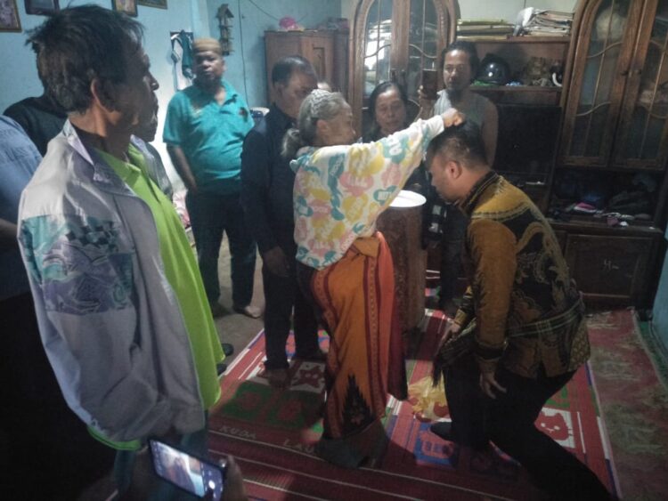 Hiou pamotting dan restu masyarakat jadi kekuatan benny gusman sinaga menuju pilkada Hiou pamotting dan restu masyarakat jadi kekuatan benny gusman sinaga menuju pilkada