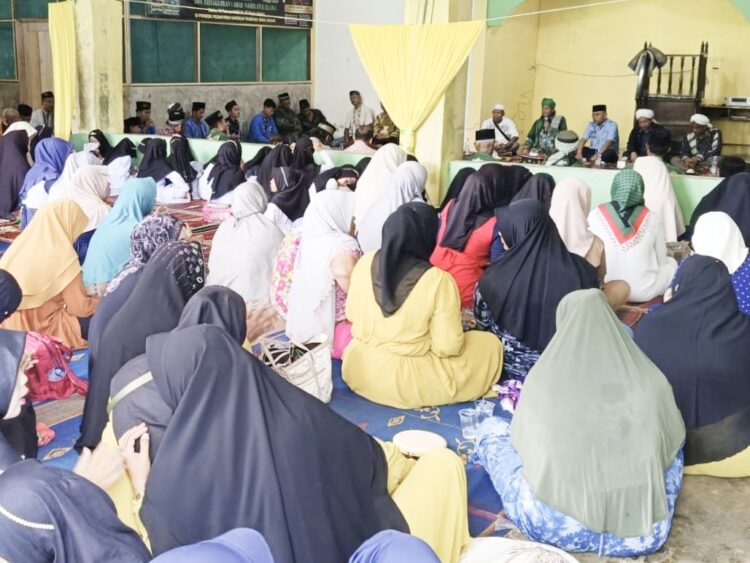 Pesantren harokah tarbiyah dukung penuh anton-benny dalam pilkada simalungun Pesantren harokah tarbiyah dukung penuh anton-benny dalam pilkada simalungun