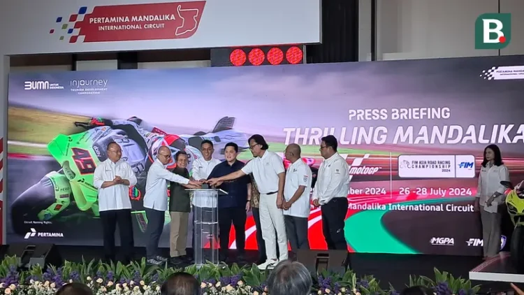 Erick thohir menghadiri "press briefin asia road racing championship (aarc) dan motogp indonesia 2024" di menara danareksa, jakarta pusat, pada jumat (21/6/2024).