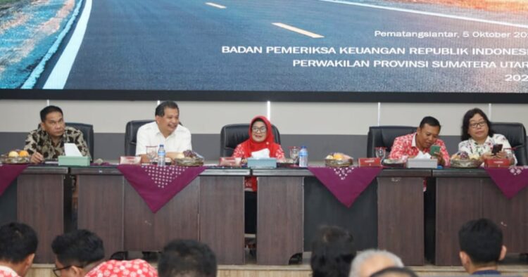 Pemko pematang siantar & bpk ri sumut sinergi pengawasan ta 2023 Sinergi antara pemko pematang siantar dan bpk ri sumut mengawali langkah transparansi keuangan ta 2023, menjanjikan era baru pengadaan barang dan jasa yang akuntabel dan bertanggung jawab.