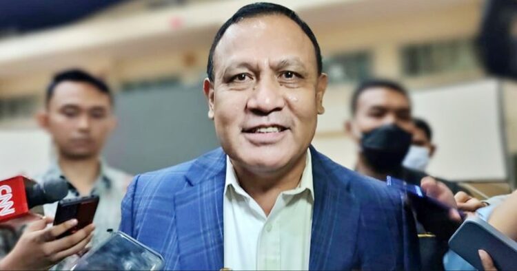 Jejak kontroversial firli bahuri: ketua kpk dalam dugaan pemerasan Jejak kontroversial firli bahuri, ketua kpk, tengah menjadi sorotan terkait dugaan pemerasan dan integritasnya dalam pemberantasan korupsi.