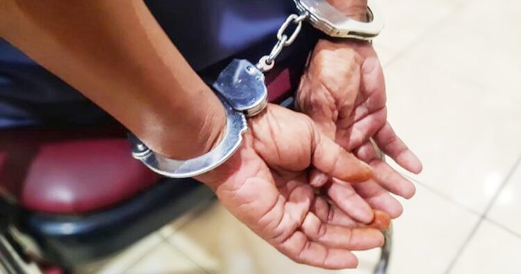 Pria paruh baya ditangkap karena diduga cabuli bocah perempuan di bogor; kasus dalam penyelidikan.