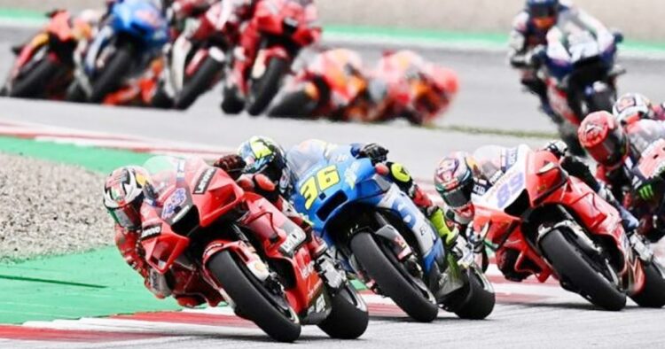 Jangan lewatkan aksi seru di lintasan! Ini jadwal lengkap motogp mandalika 2023 di sirkuit mandalika. Pastikan kamu siap menyaksikannya!