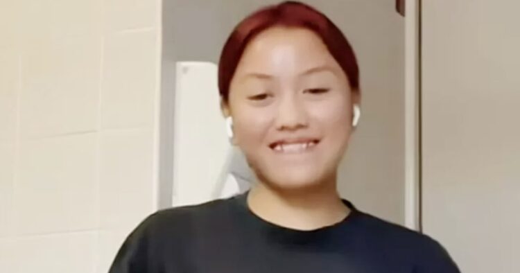 Lolly disemprot mami eda, laura meizani berencana hidup mandiri, netizen mendukung Usai insiden dengan mami eda terkait penggunaan listrik dan air, laura meizani alias lolly, yang sedang menempuh pendidikan di inggris, tampaknya mempertimbangkan untuk merdeka dan hidup sendiri.