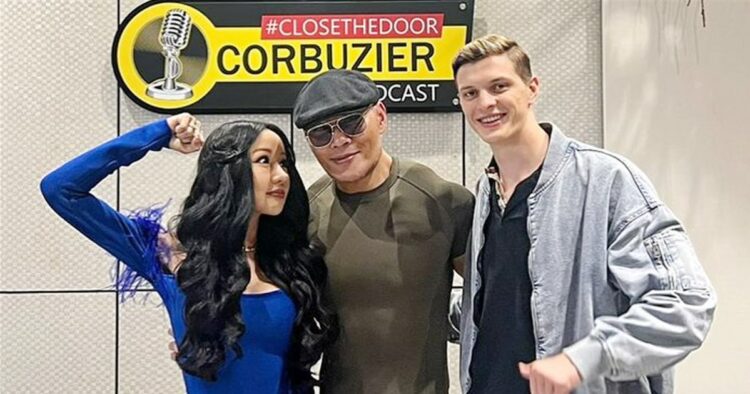 Lucinta luna minta deddy corbuzier klarifikasi kabar kehamilannya Ketika dunia gempar dengan kabar kehamilan lucinta luna, deddy corbuzier mungkin memiliki informasi yang belum kita ketahui.