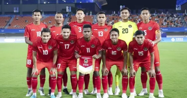 Kendati tumbang, timnas indonesia u-24 geser qatar dan kunci tempat di 16 besar asian games Meskipun harus menelan pil pahit kalah dari korea utara, harapan timnas indonesia u-24 untuk meraih medali di asian games 2022 masih terbuka. Berkat kombinasi poin dan hasil laga lain, skuad garuda sukses mengunci tempat di babak 16 besar.