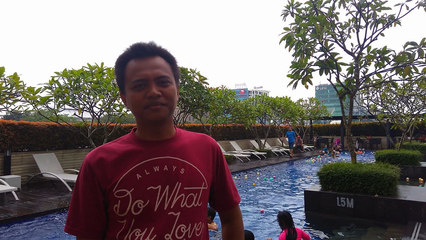 Profil zainal barak: dari tukang bersih-bersih toko komputer hingga praktisi seo