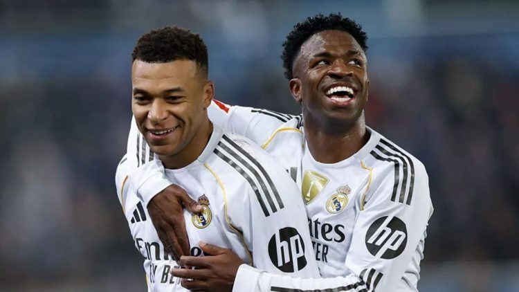 Real madrid melaju mulus di awal musim Real madrid melaju mulus di awal musim